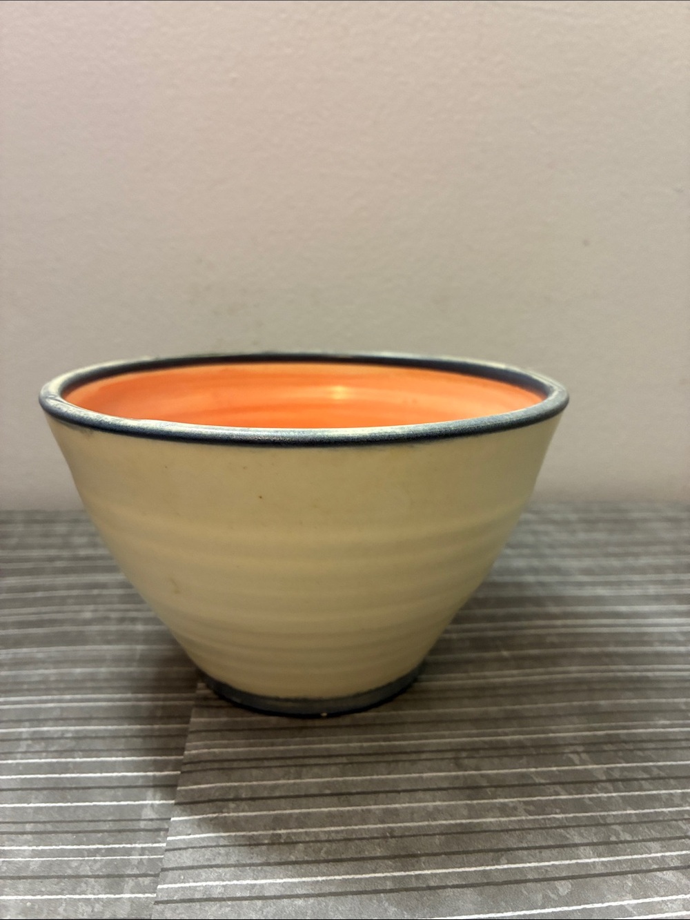 Ceramic Accent Bowl in Cream